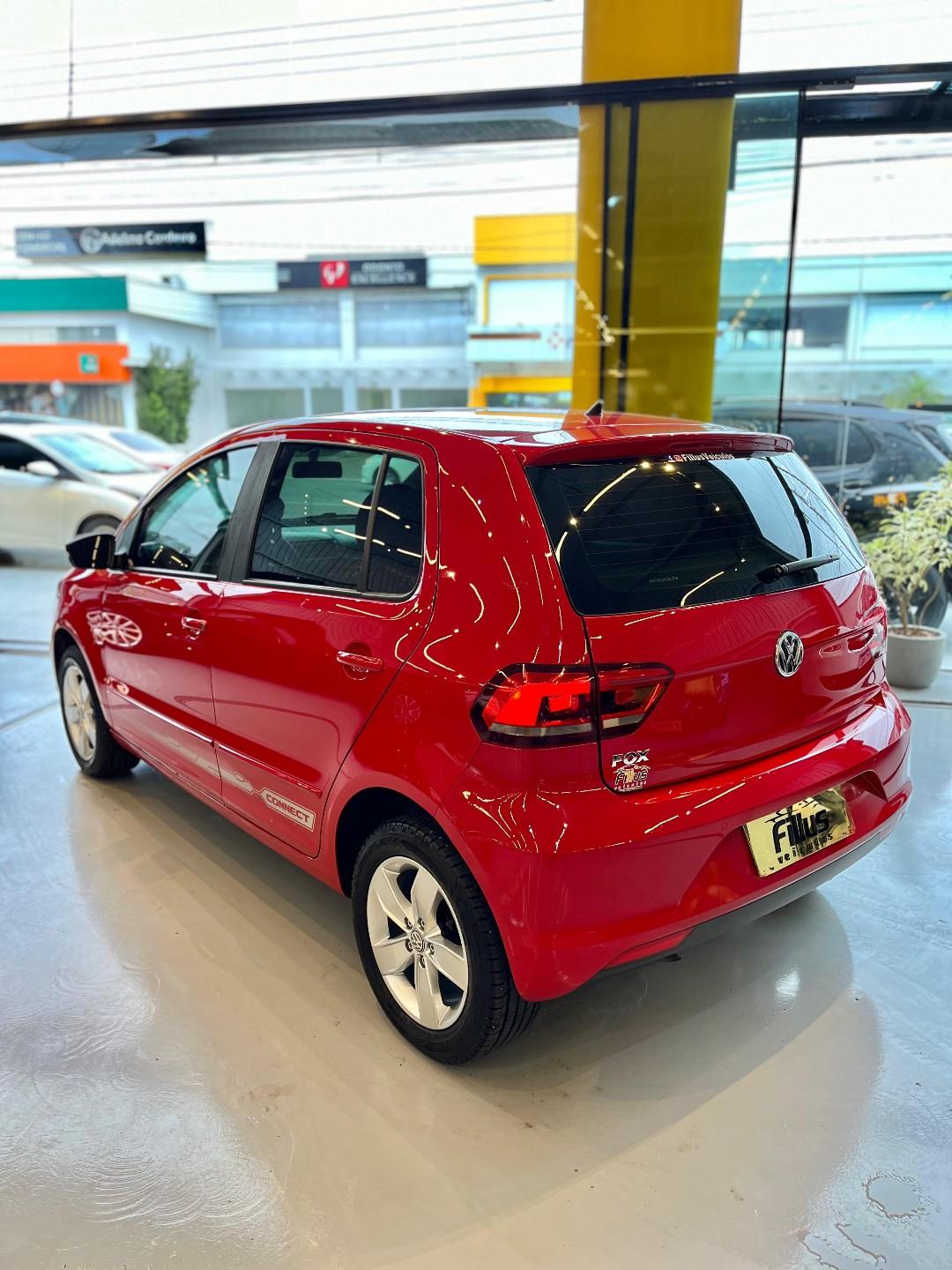 Volkswagen Fox W/ CONNECT MB 2019