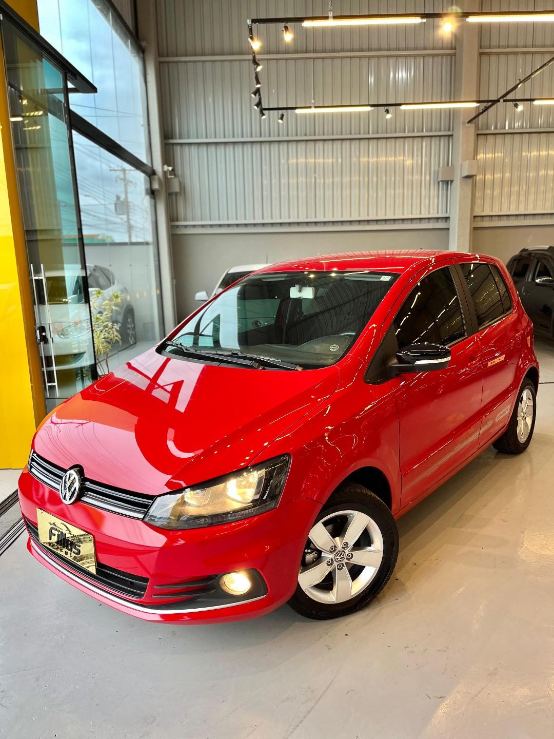 Volkswagen Fox W/ CONNECT MB 2019