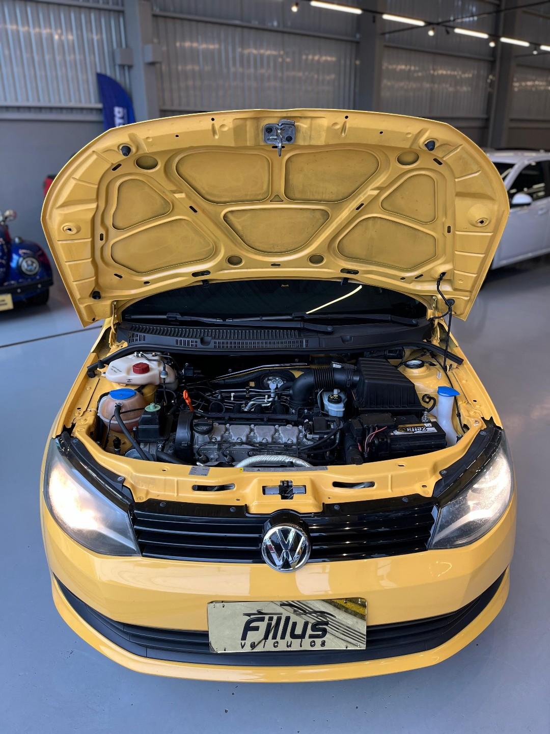 Volkswagen Gol SELEÇÃO 1.6 Total Flex 8V 5p  2014